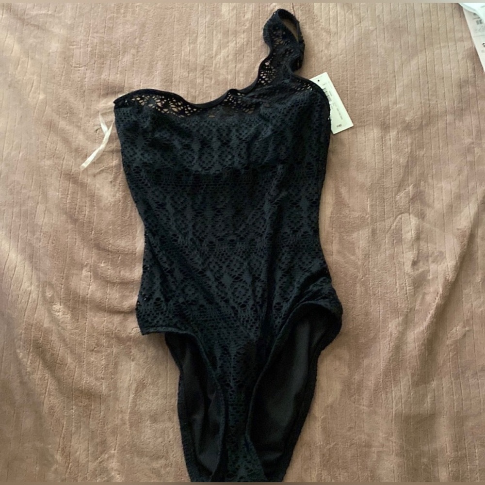 Bisou Bisou Black Lace One-Shoulder swimsuit